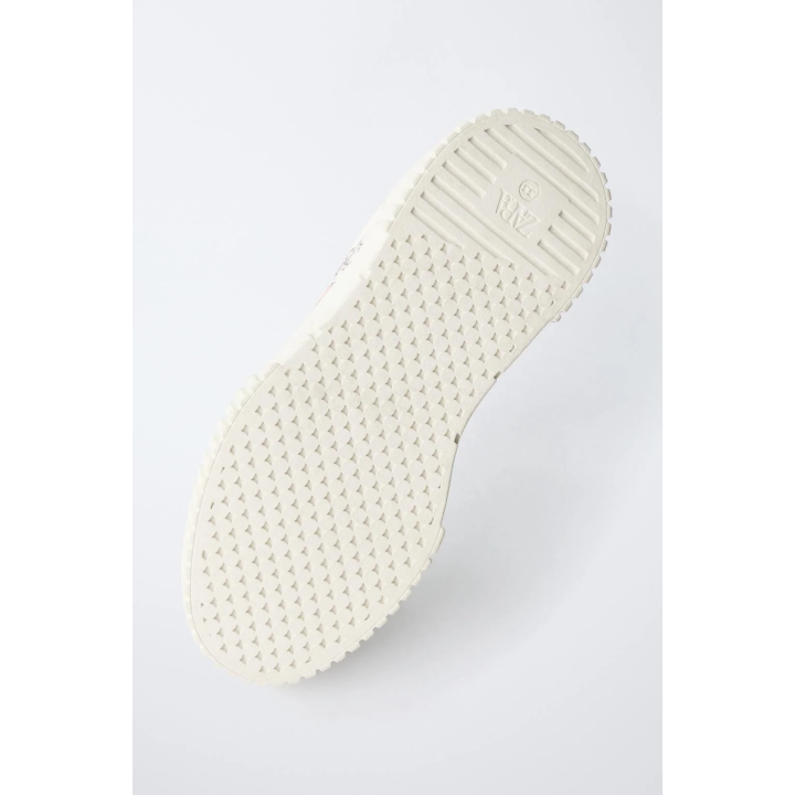 Кроссовки hello kitty © sanrio