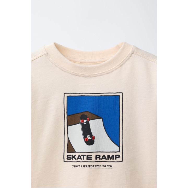 Футболка со скейтбордом