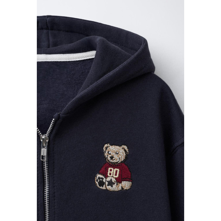 ТОЛСТОВКА НА МОЛНИИ С ВЫШИВКОЙ «МЕДВЕДЬ»