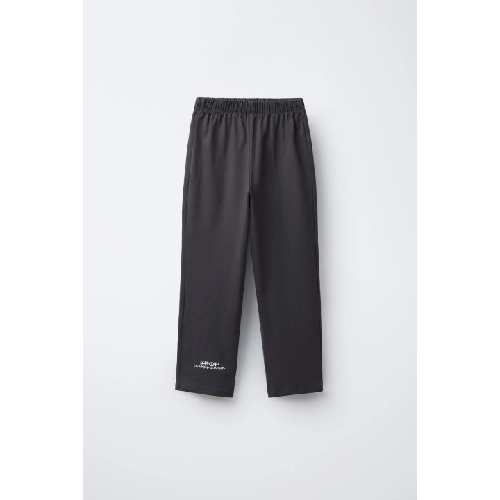 6-14 ЛЕТ/ПИЖАМА KPOP DEMON HUNTERS™ NETFLIX ©