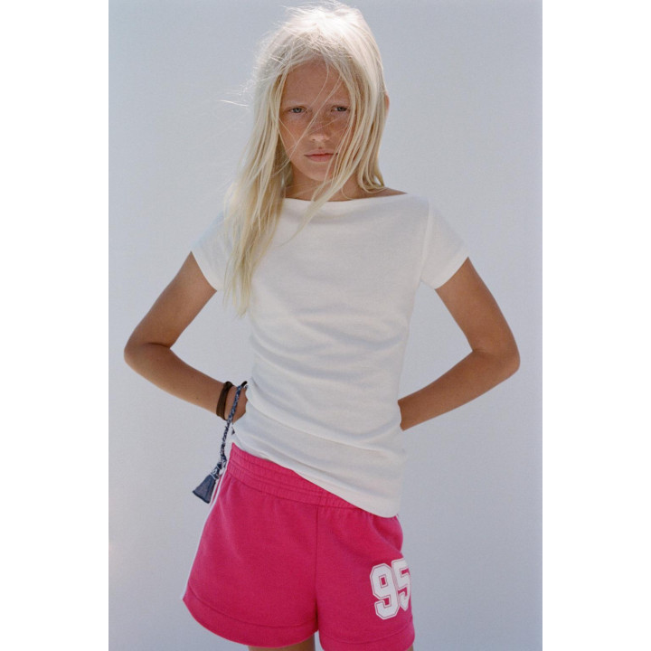 БЕРМУДЫ С НАДПИСЬЮ И ЛАМПАСАМИ