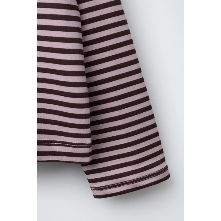 МАЙКА В ПОЛОСКУ С ВЫШИТОЙ НАДПИСЬЮ