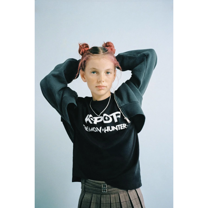 Футболка с принтом kpop demon hunters™ netflix ©