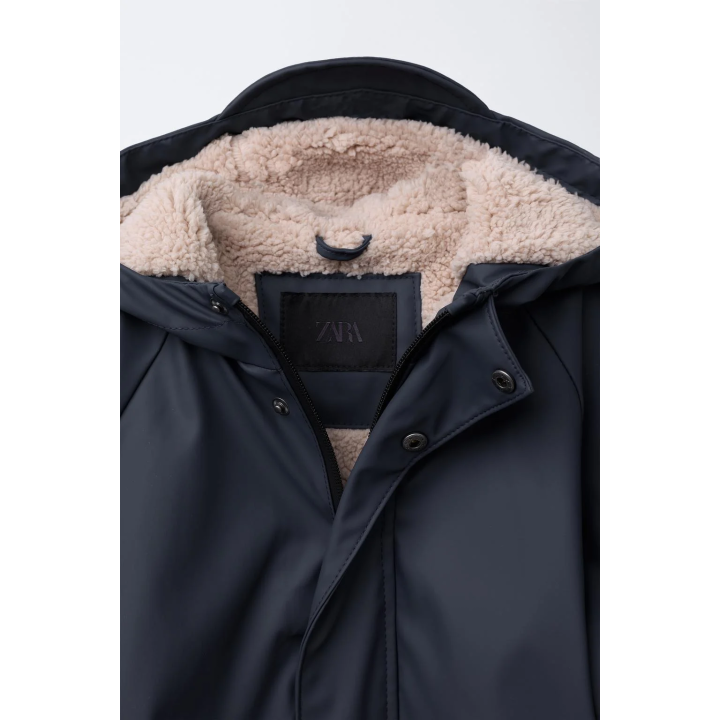 Куртка с водоотталкивающей тканью