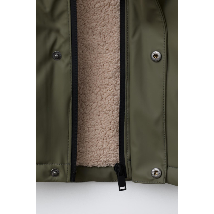 Плащ с водоотталкивающим покрытием и эффектом курчавого меха