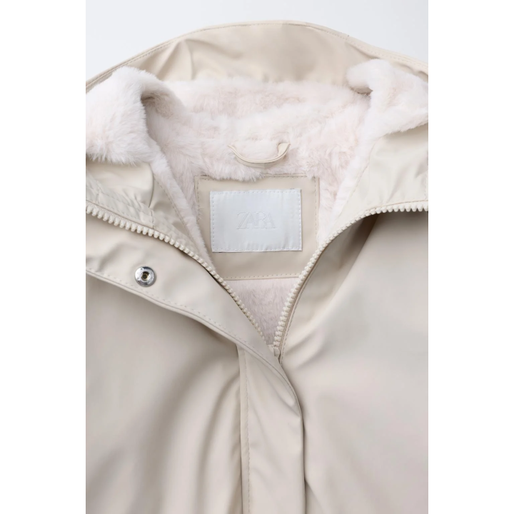 ПРОРЕЗИНЕННАЯ КУРТКА WATER REPELLENT С ЭФФЕКТОМ МЕХА