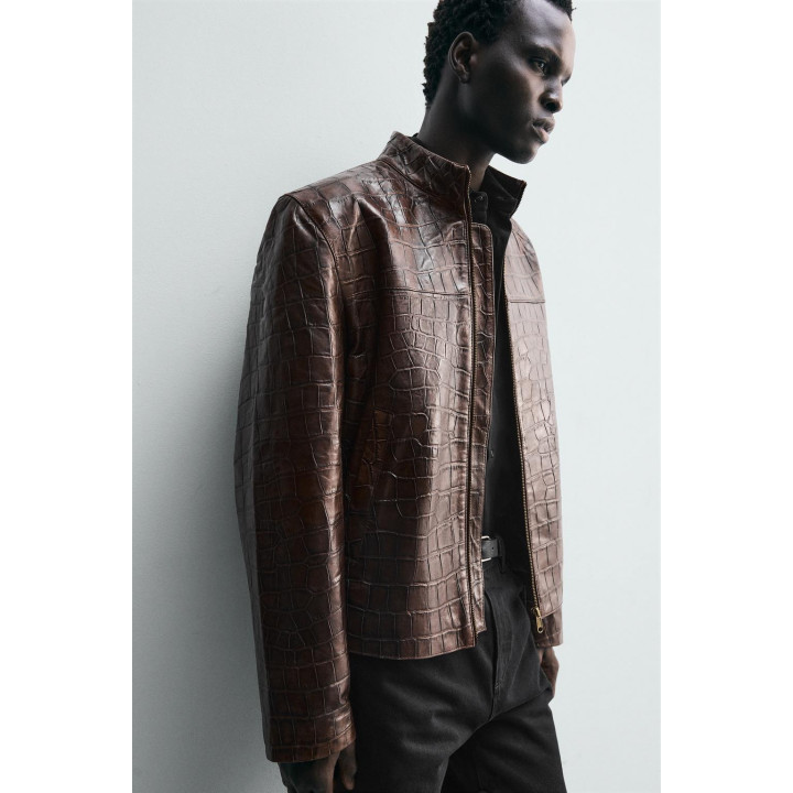 КУРТКА ИЗ ГРАВИРОВАННОЙ КОЖИ