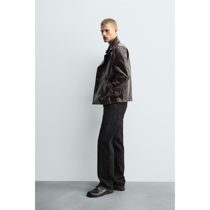 Мерцающий кожаный пиджак