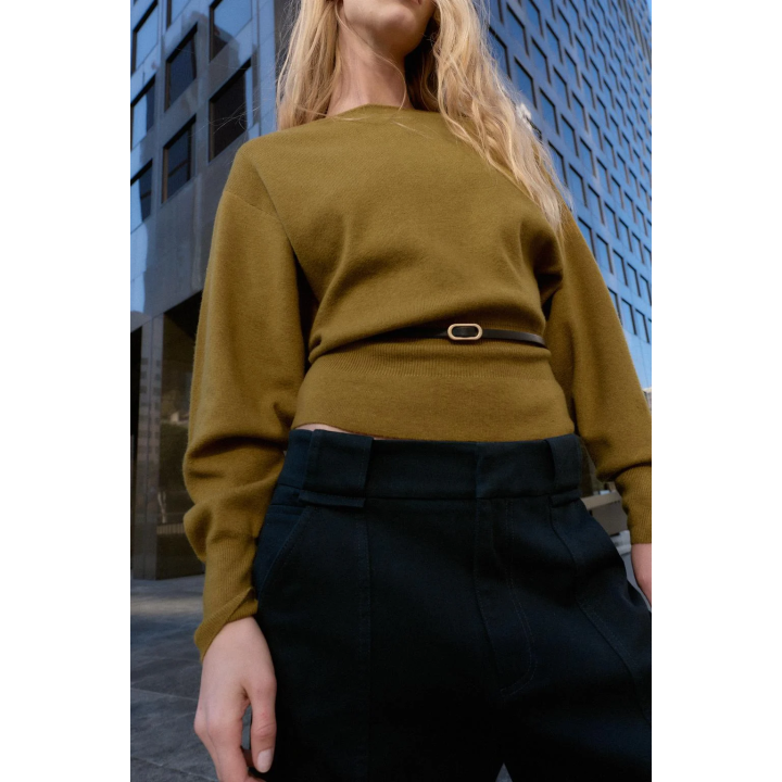 ВЯЗАНЫЙ ДЖЕРСИ С ПОЯСОМ