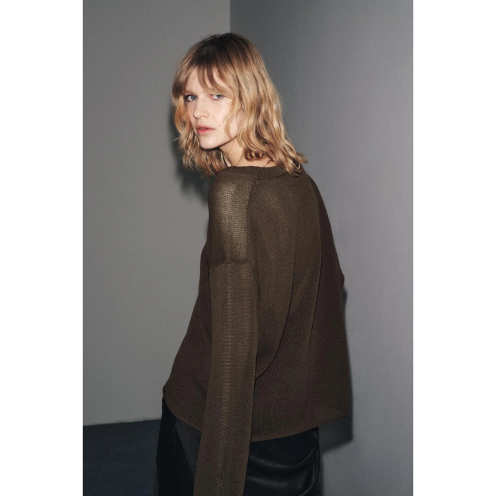 ВЯЗАНЫЙ ДЖЕМПЕР В СТИЛЕ РУСТИК