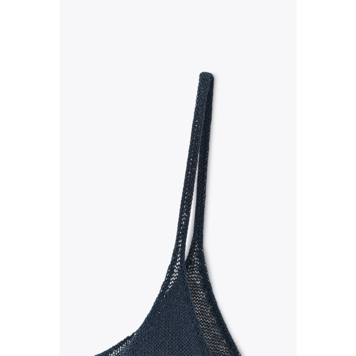 ТРИКОТАЖНЫЙ ТОП НА БРЕТЕЛЯХ