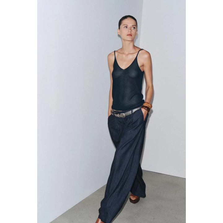 ТРИКОТАЖНЫЙ ТОП НА БРЕТЕЛЯХ