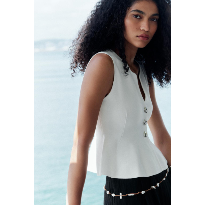 ТРИКОТАЖНЫЙ ТОП С БАСКОЙ