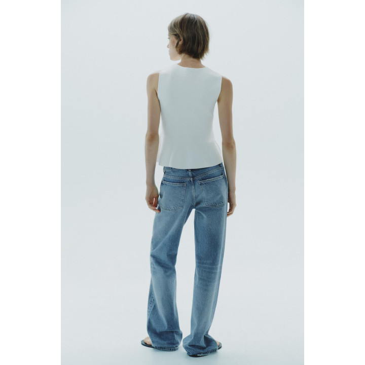 ТРИКОТАЖНЫЙ ТОП С БАСКОЙ