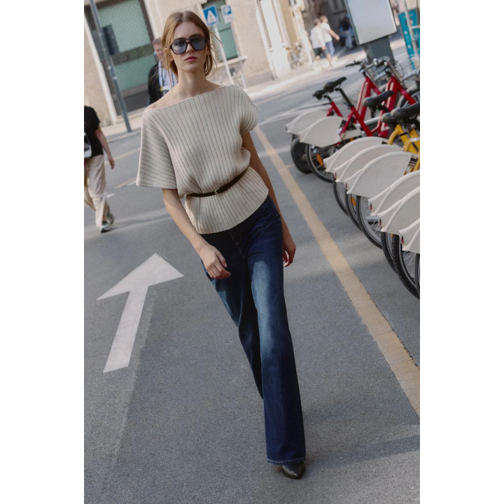 АСИММЕТРИЧНЫЙ ТОП ИЗ ШЕРСТИ С ПОЯСОМ