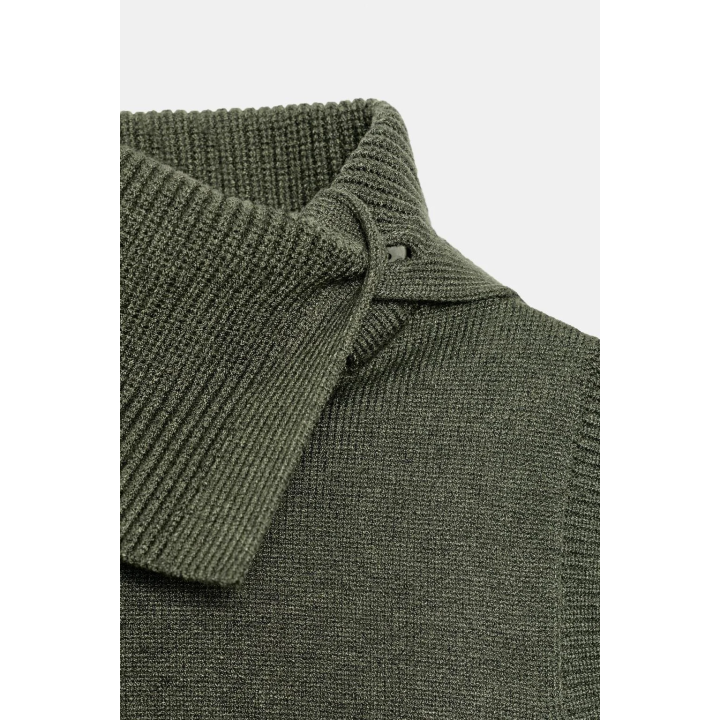 Топ с лацканами