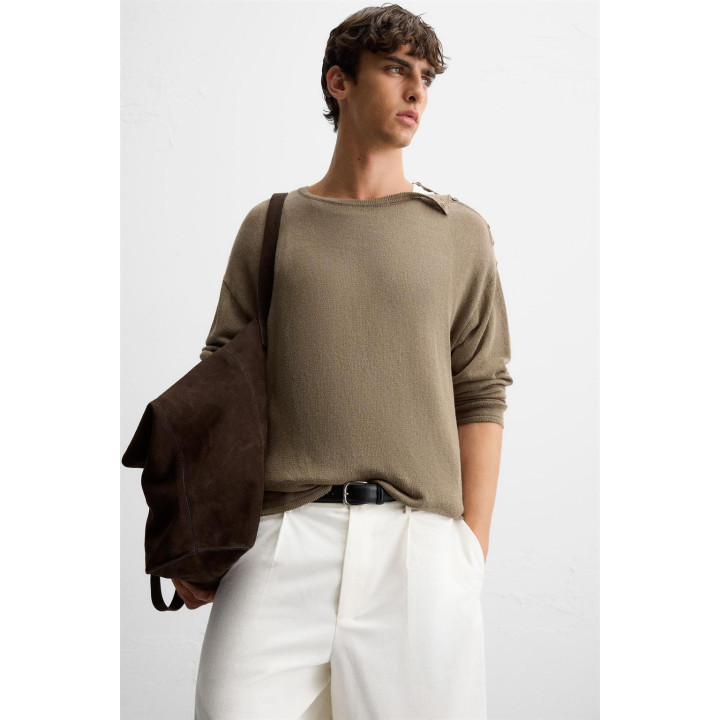 ТРИКОТАЖНАЯ ФУТБОЛКА С ПУГОВИЦАМИ