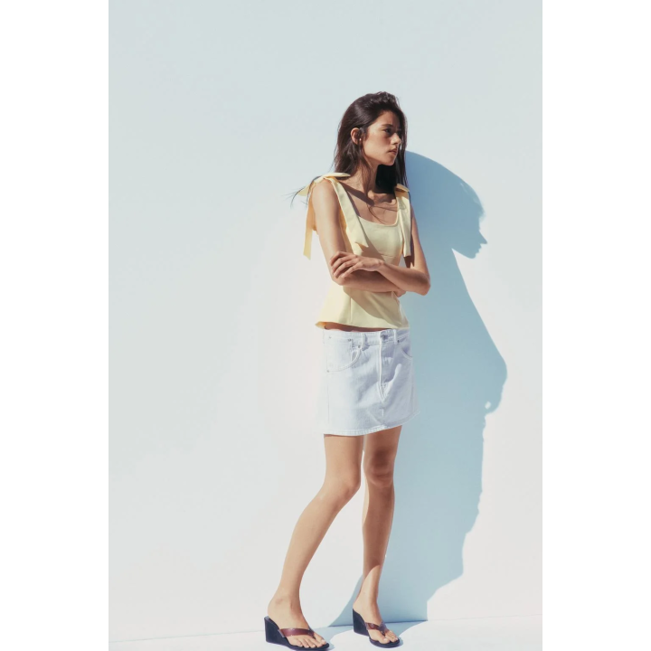 ТОП ИЗ ЭЛАСТИЧНОЙ ТАКНИ С БАНТАМИ