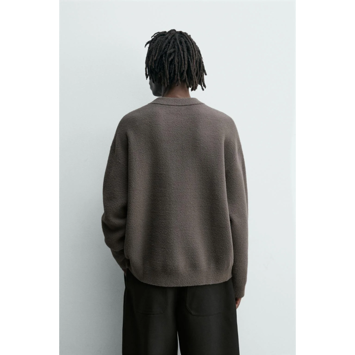 СВИТЕР СВОБОДНОГО КРОЯ ИЗ РЕЛЬЕФНОЙ ТКАНИ