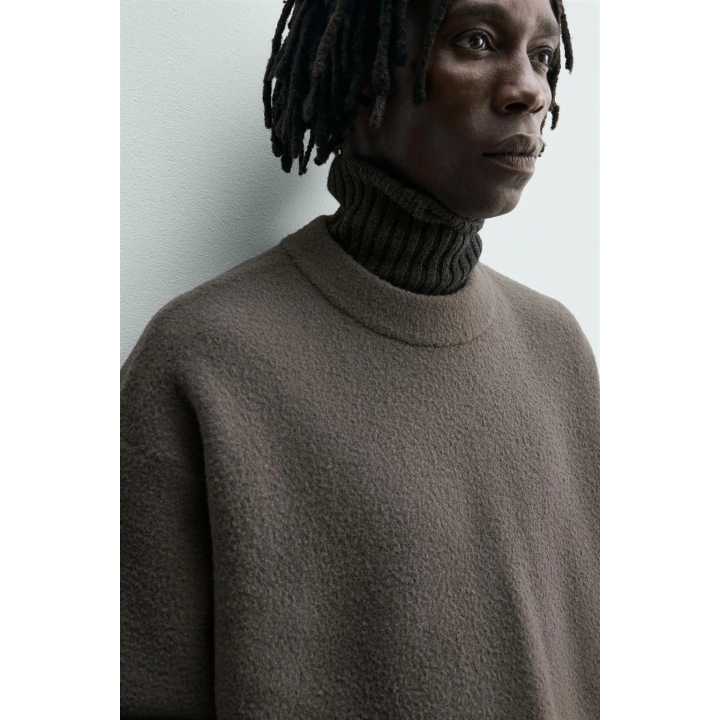 СВИТЕР СВОБОДНОГО КРОЯ ИЗ РЕЛЬЕФНОЙ ТКАНИ