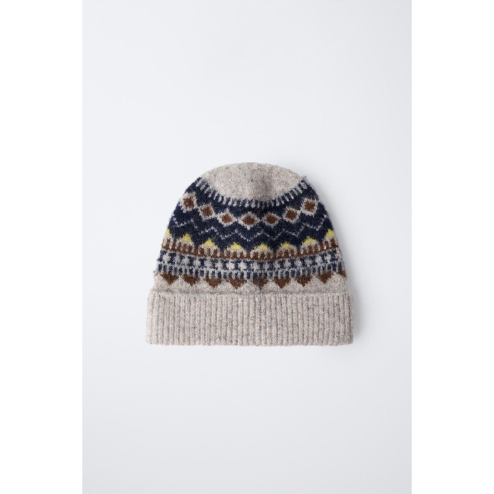 ЖАККАРДОВАЯ ТРИКОТАЖНАЯ ШАПКА