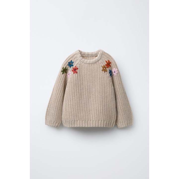 СВИТЕР С ВЫШИТЫМИ ЦВЕТАМИ