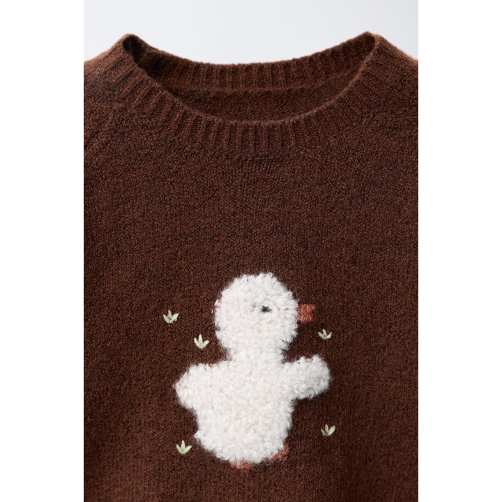 ВЯЗАНЫЙ СВИТЕР С ВЫШИВКОЙ В ВИДЕ УТЕНКА