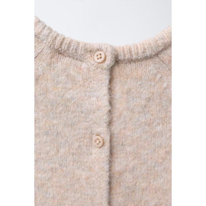 ВЯЗАНЫЙ КОМБИНЕЗОН С ВЫШИТЫМИ ЦВЕТАМИ