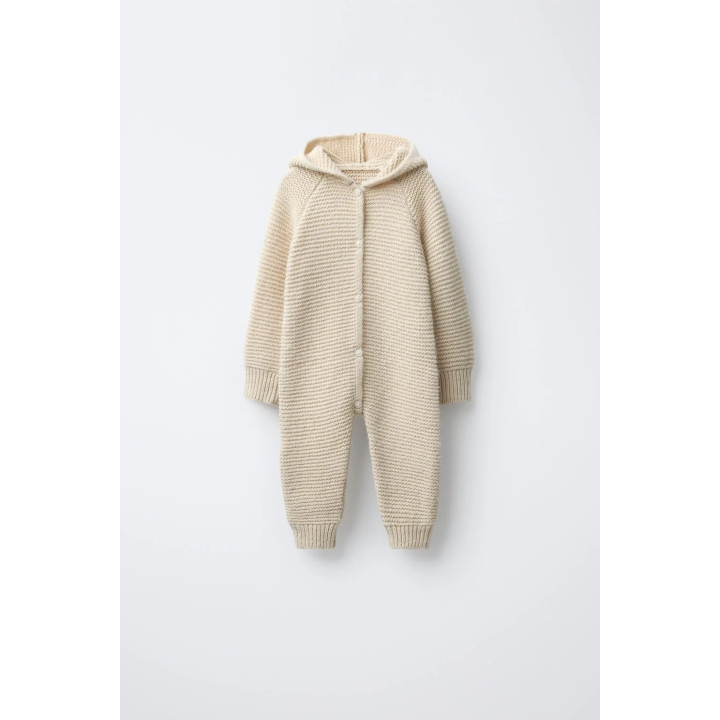 ДЛИННЫЙ КОМБИНЕЗОН КРУПНОЙ ВЯЗКИ С КАПЮШОНОМ