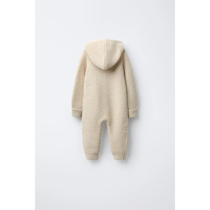 ДЛИННЫЙ КОМБИНЕЗОН КРУПНОЙ ВЯЗКИ С КАПЮШОНОМ