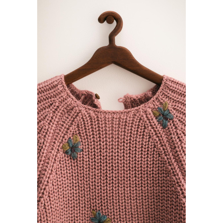 ZARA TIMELESS — ТРИКОТАЖНЫЙ ДЖЕМПЕР С ВЫШИВКОЙ В ВИДЕ ЦВЕТОВ