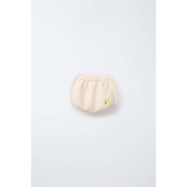 ТРИКОТАЖНЫЕ ТРУСЫ С ЦВЕТОЧНОЙ ВЫШИВКОЙ