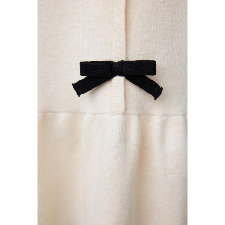 ТРИКОТАЖНОЕ ПЛАТЬЕ С БАНТИКАМИ