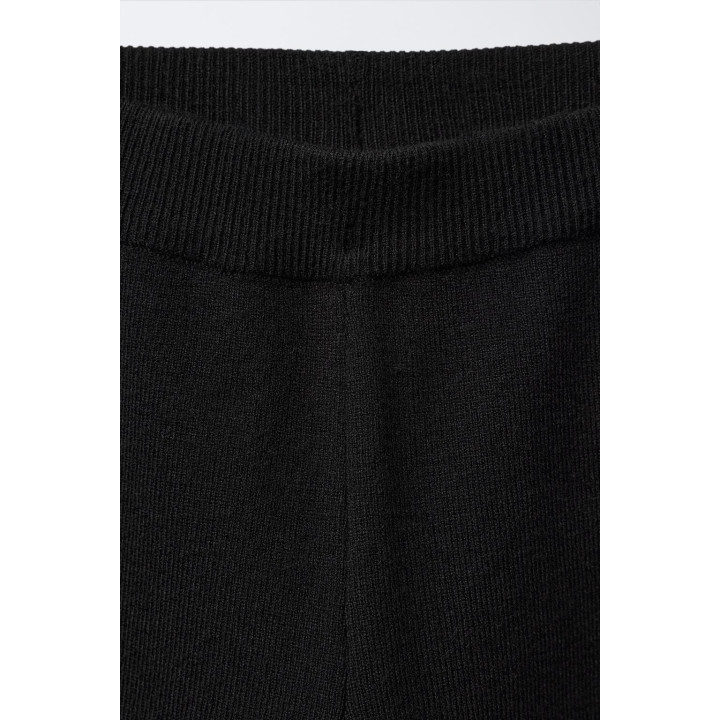 ПРЯМЫЕ ТРИКОТАЖНЫЕ БРЮКИ С СЕРДЦЕМ