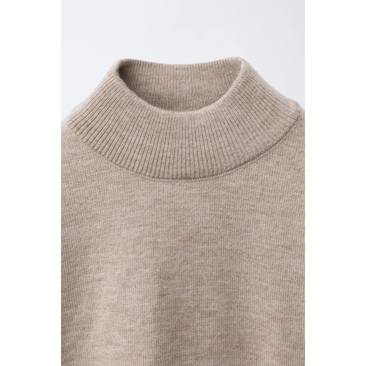 ТРИКОТАЖНЫЙ ДЖЕМПЕР С ВОРОТНИКОМ-СТОЙКОЙ