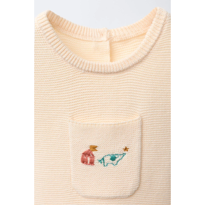 ВЯЗАНЫЙ КОМБИНЕЗОН С ВЫШИВКОЙ СЛОНОВ