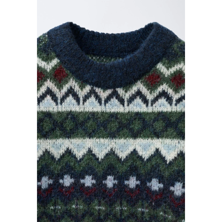 ЖАККАРДОВЫЙ СВИТЕР