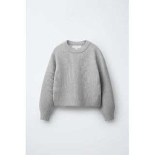 Свитер из плетеной ткани