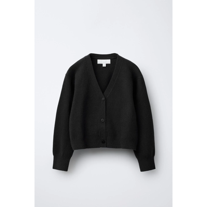 ВЯЗАНЫЙ ЖАКЕТ