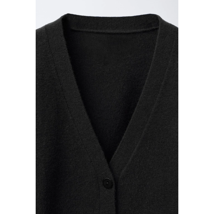 ВЯЗАНЫЙ ЖАКЕТ