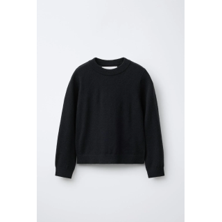 ТОНКИЙ ТРИКОТАЖНЫЙ СВИТЕР