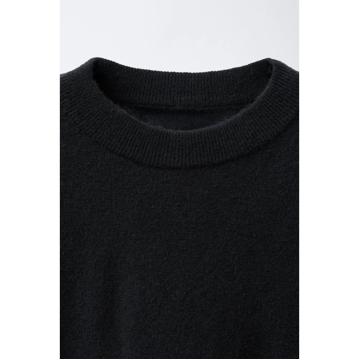 ТОНКИЙ ТРИКОТАЖНЫЙ СВИТЕР