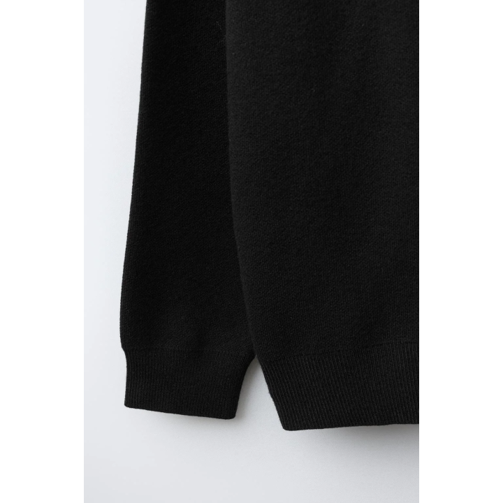 ОДНОТОННЫЙ СВИТЕР