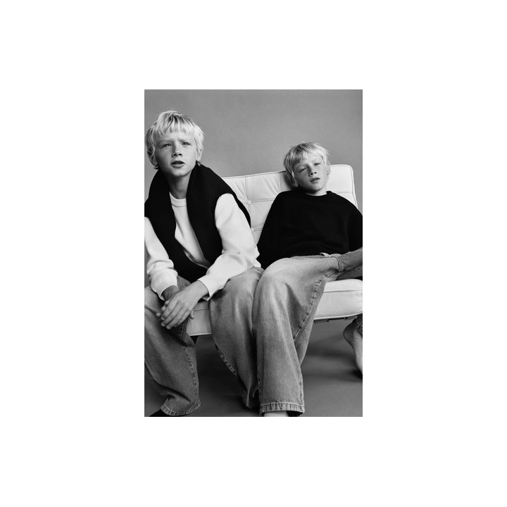 ОДНОТОННЫЙ СВИТЕР