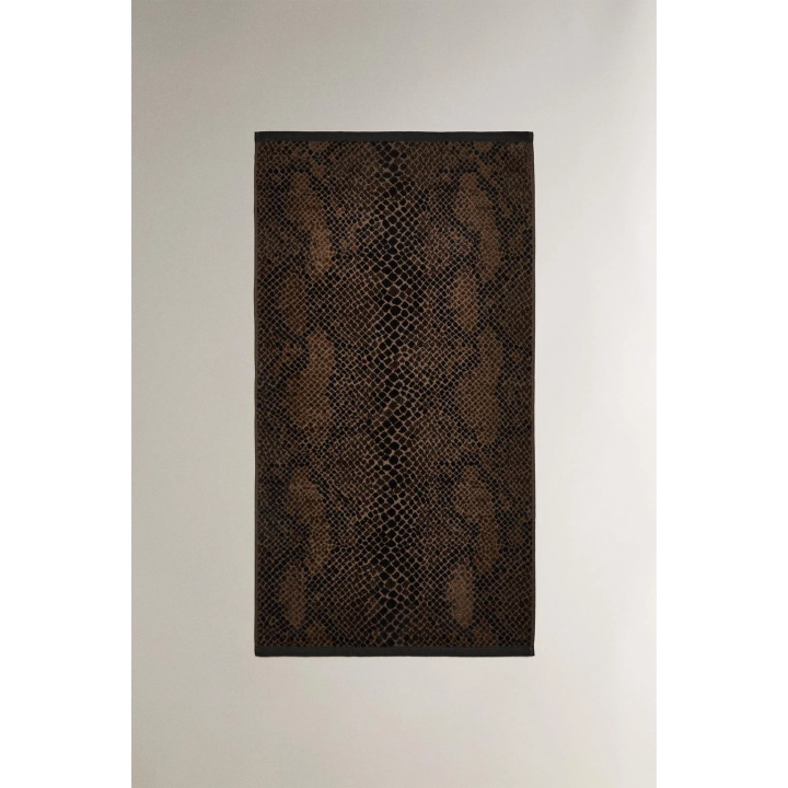 ANIMAL PRINT VELOUR BATH TOWEL