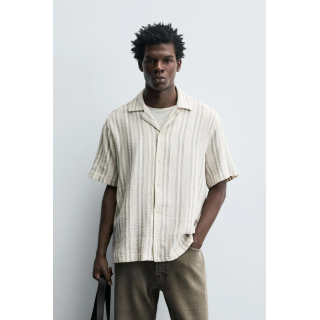 Рубашка в геометрическом джаккарде