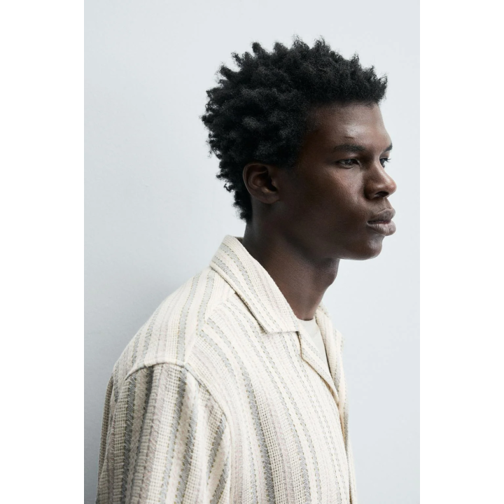 Рубашка в геометрическом джаккарде