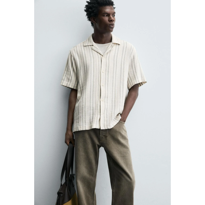 Рубашка в геометрическом джаккарде