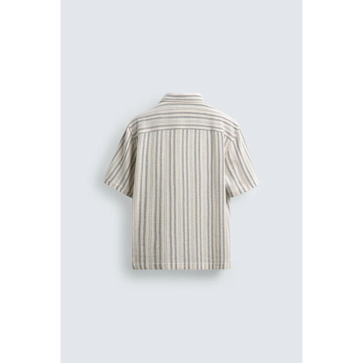 Рубашка в геометрическом джаккарде