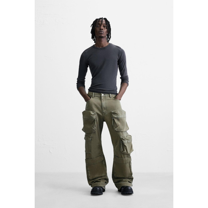 ДЖИНСОВЫЕ БРЮКИ КАРГО С КАРМАНАМИ